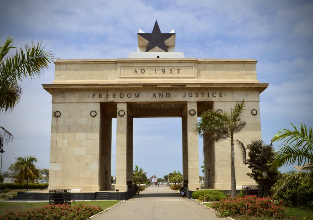 Black Star Gate, Acra