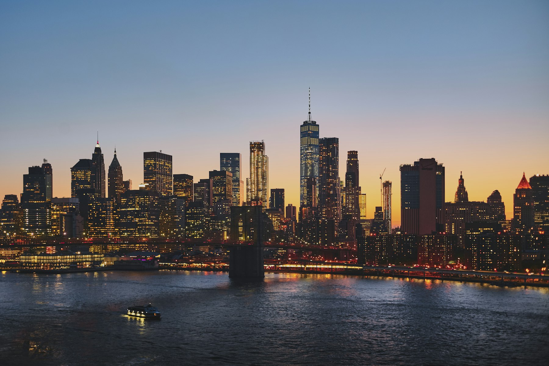 Skyline de Nova York ao entardecer